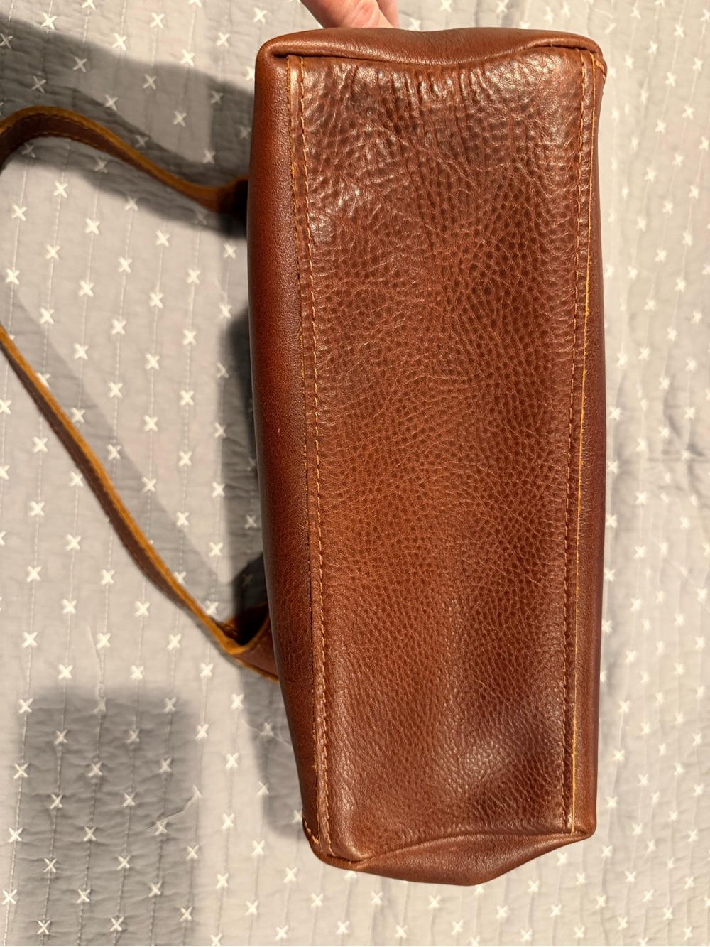 Portland Leather Saddle-Style Brown Shoulder Bag - Picture 3 of 8